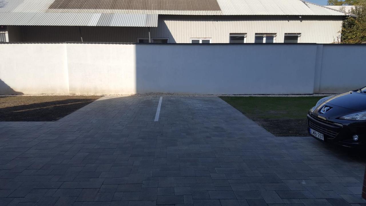 Moonshine Szeged Lejlighed Eksteriør billede